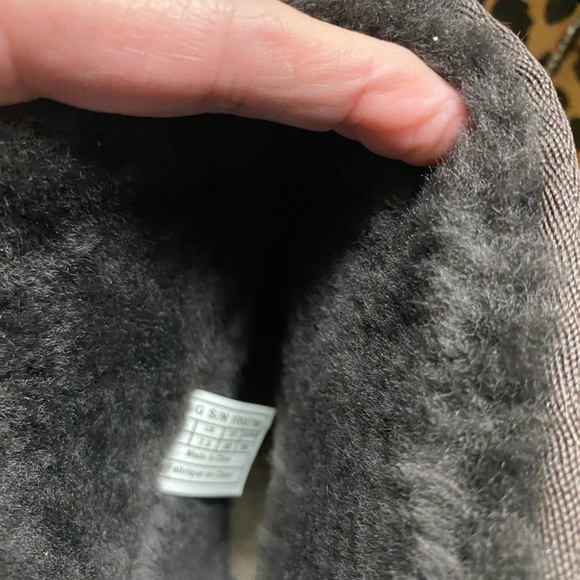 Nex Authentic UGG Animal Print Boots
Rich colors. Beautiful💕
Great price!💕 - Picture 4 of 7